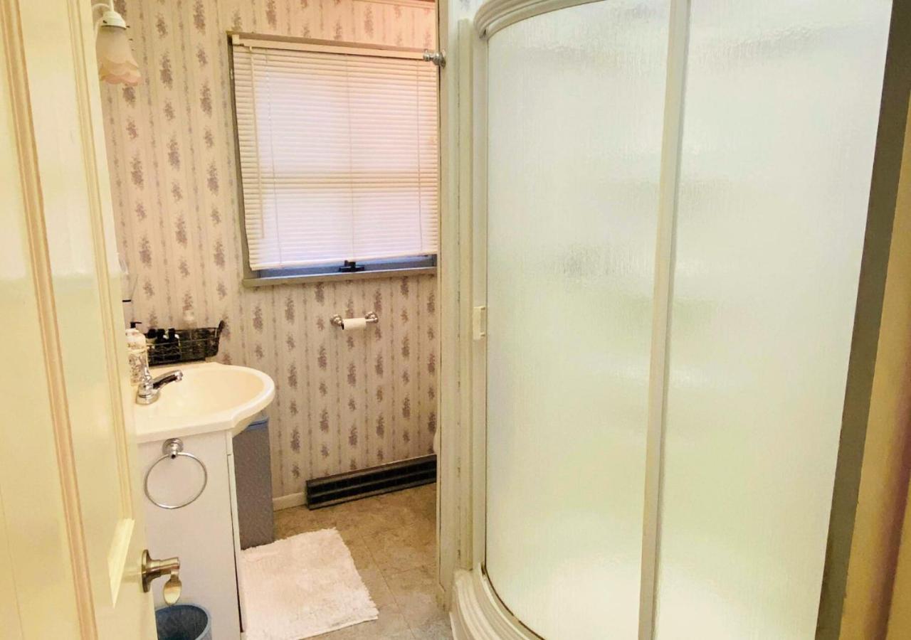 Charming Executive Victorian Mansion W/ Free Parking - Near Bucknell Holiday home