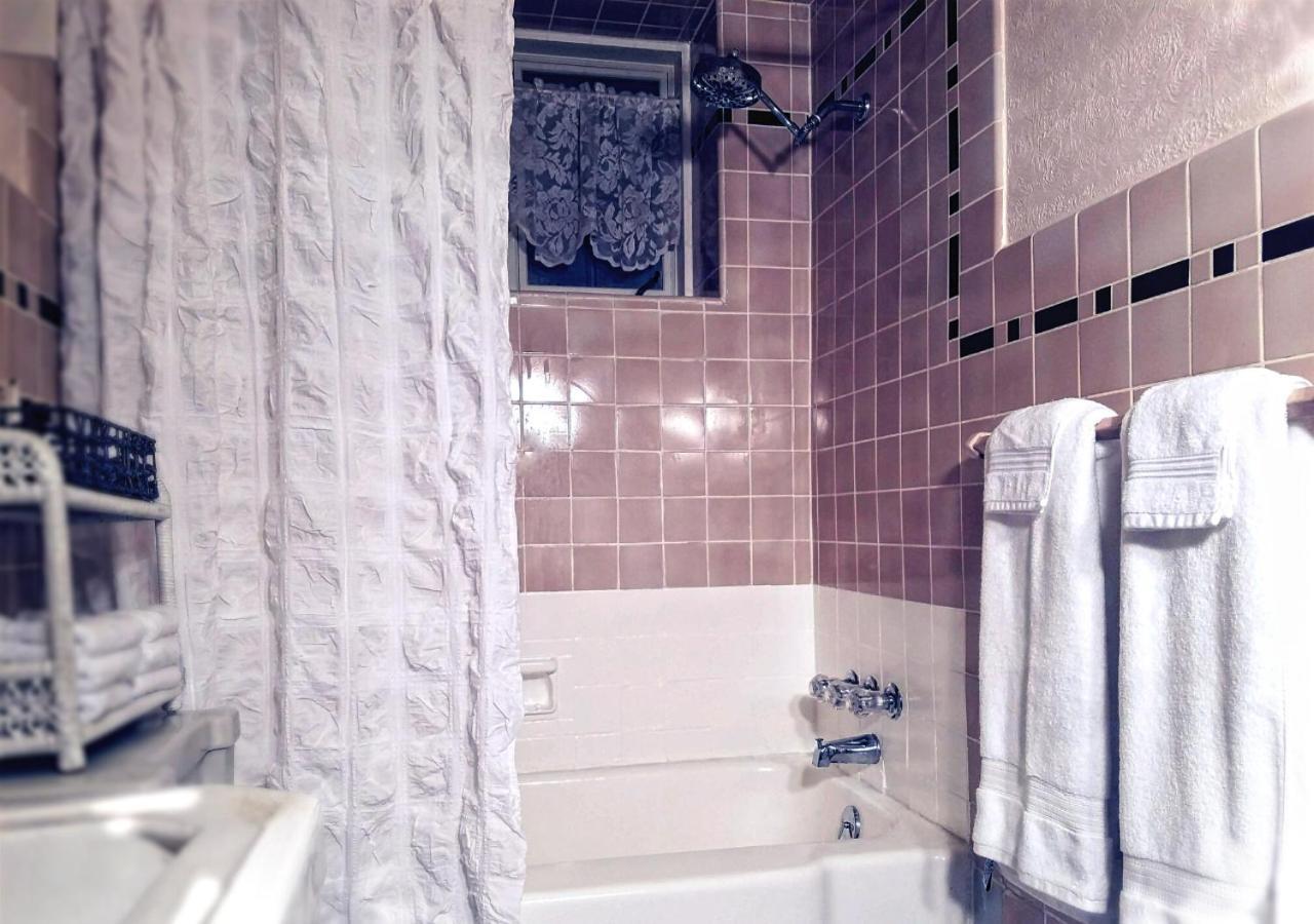 Holiday home Charming Executive Victorian Mansion W/ Free Parking - Near Bucknell